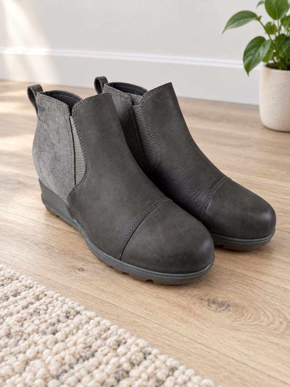 Sorel Evie Pull-On Waterproof Wedge Chelsea Ankle Boots Gray Womens 6.5